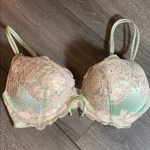 Victoria’s Secret Swarovski Very Sexy Push Up Bra
